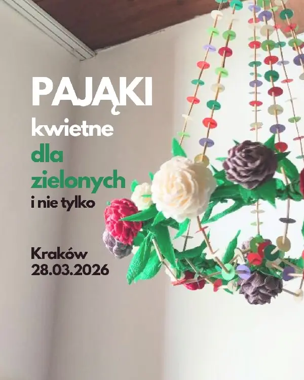 Pająk wykonany z bibuły, słomy i papieru, na metalowej obręczy. Ma kwiaty, które wykonane są z krepiny